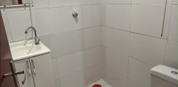 Rua casseteria, bairro mutereli, apto 2 